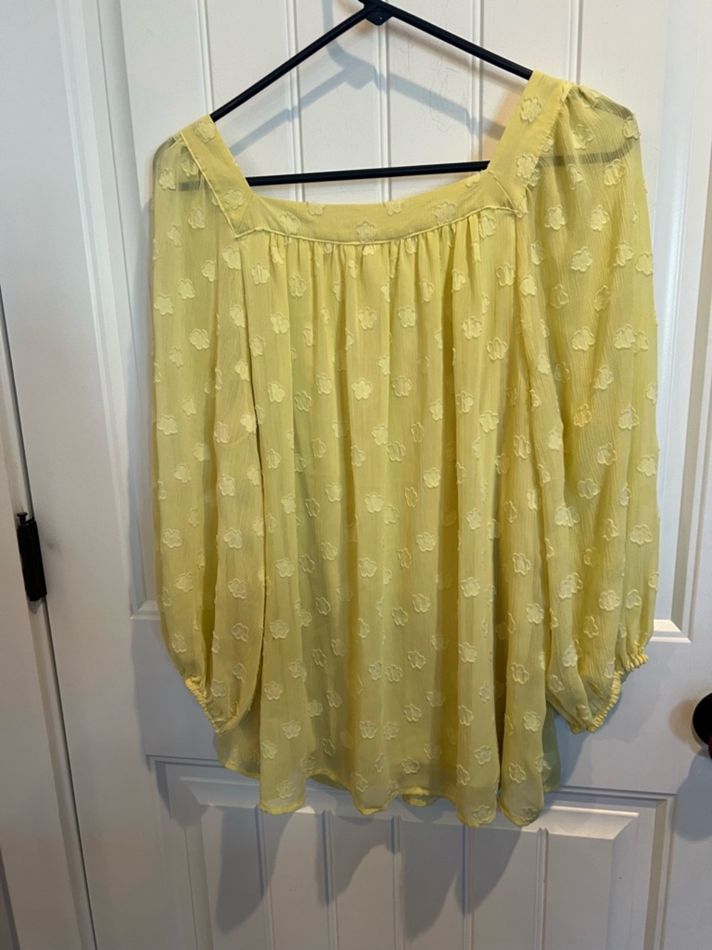 Lauren Conrad Yellow Floral Texture Peasant Top Boho L - Picture 4 of 6